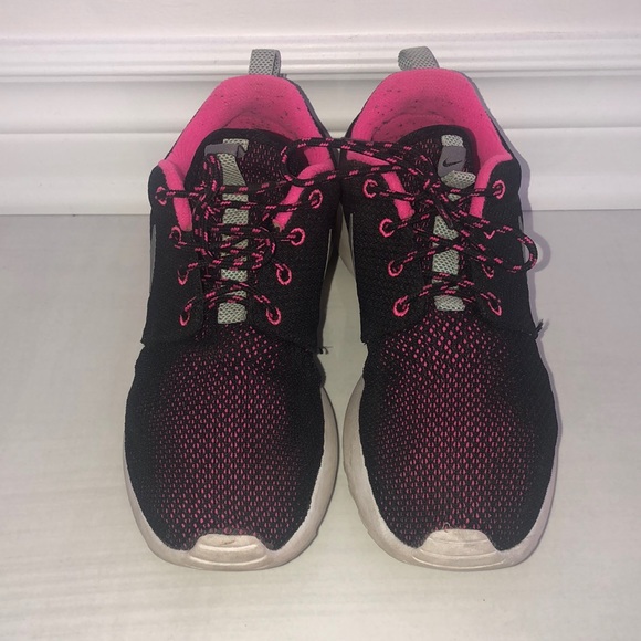 Woman’s Nike Roshe One